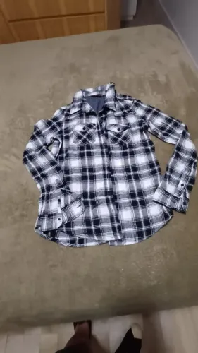 Camisa PP, xadrez branca e preta