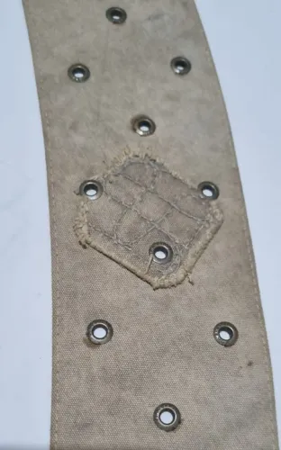 Cinto de lona e couro vintage com ilhós