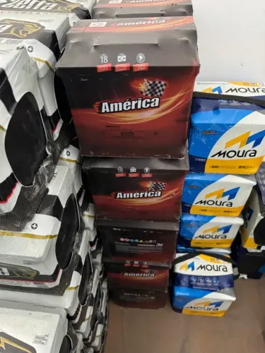 Bateria 50 amperes caixa alta América fabricada pela heliar 18 meses de garantia 