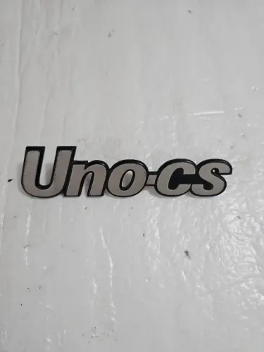 Uno cs emblema tampa traseira original 