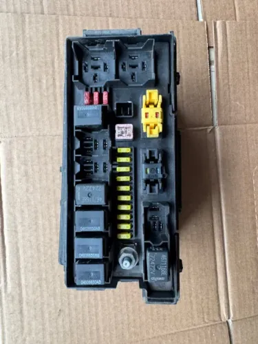 caixa fusivel jeep grand cherokee diesel 3,0 original 2009