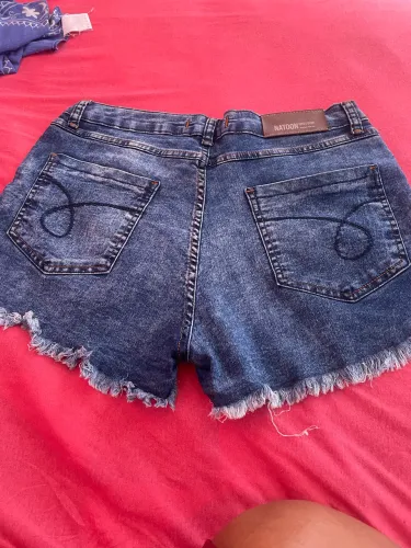 Shorts jeans feminino curto 