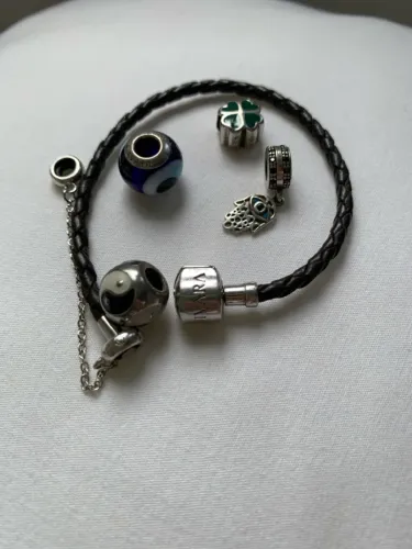 Pulseira vivara life + berloques + trava de segurança