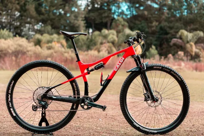 CALOI ELITE CARBON FS - ESTADO DE ZERO | MENOS DE 300 KM