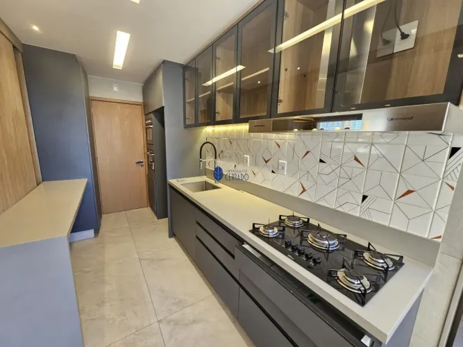 Venda de Apartamento de Luxo no Condomínio Amsterdam