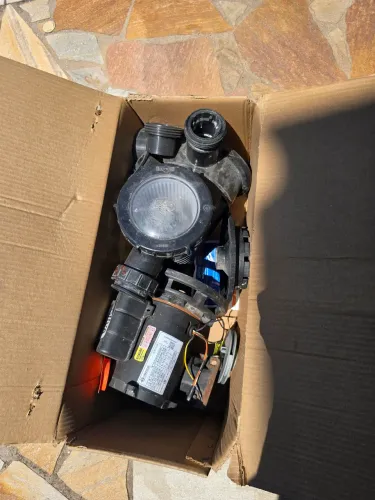 Vendo motor (não funcionando) Dancor para piscina
