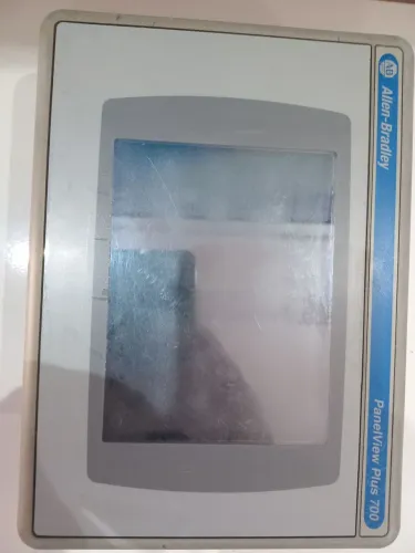IHM Panel view plus logic Module 700 CAT 2711P-RP1A