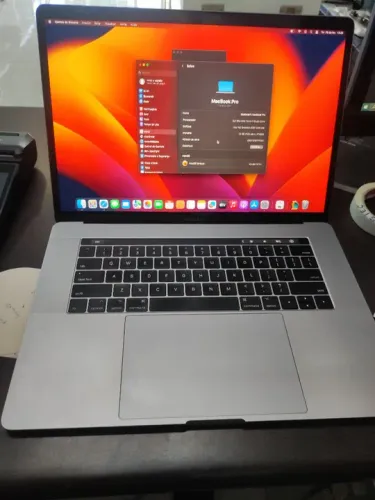 MacBook Pro tela 15,4" 16gb com placa de vídeo 