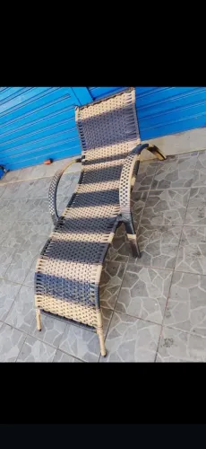 Espreguiçadeira em fibra sintética