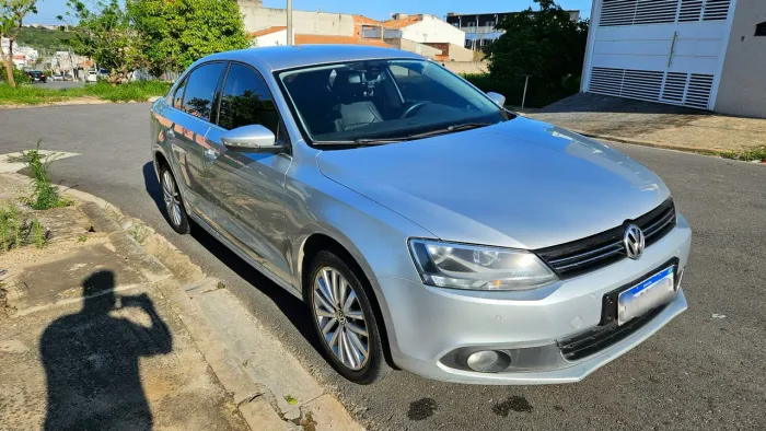 Volkswagen Jetta Highline 2.0 TSI 16V 4P Tiptronic 2012