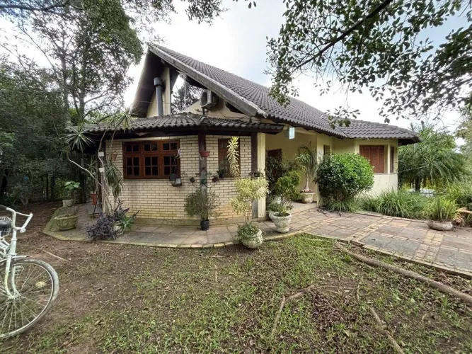 Casa em Condomínio à venda, 4 quartos, 3 suítes, 6 vagas, São Lucas - Viamão/RS