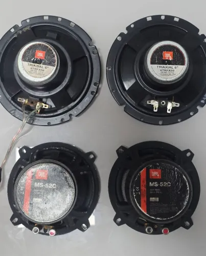 Kit falantes JBL Completo USADO