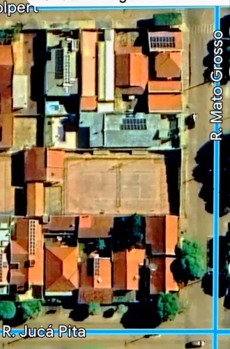 Terreno de Alto Padrão com Academia de Tênis Completa