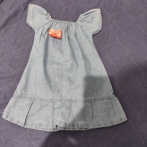Vestido Jeans Infantil com Detalhe de Laço Tam P Novo