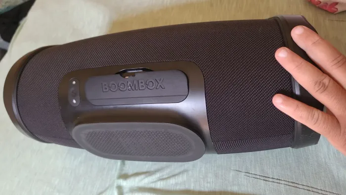 Caixa jbl BoomBox Original Leia a descrição 