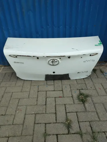 Tampa traseira etios