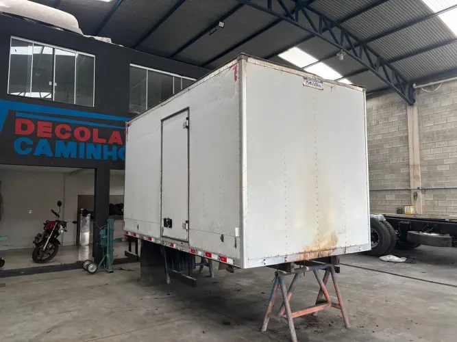 Baú para caminhão 3/4