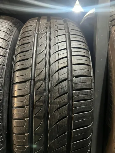 Pneu 195/65/15 Semi novo Pirelli com 95 %  de vida útil