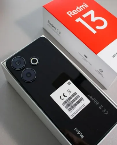 Celular Xiaomi Redmi 13 256Gigas 8 Ram - (Lacrado) Entregamos Goiânia e Região grátis