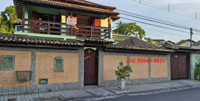 Casa na Praia da Ribeira