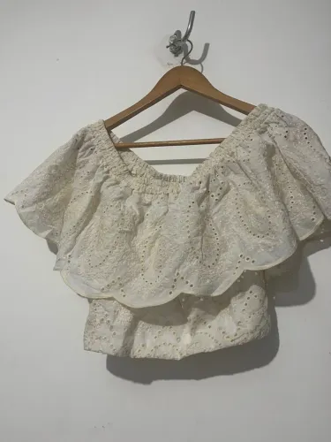 Cropped DELISE P