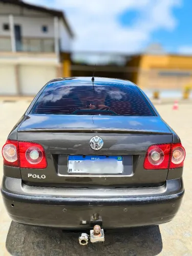 Volkswagen Polo Sedan I Motion 1.6 Total Flex 4P 2010