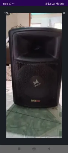 Duas Caixas de som Loud Vox 350watts...cada uma.