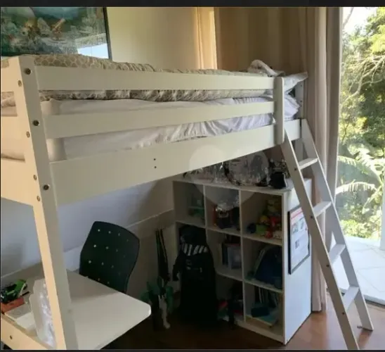 Venda Cama semi nova da Tok Stock - Solteiro (145 cm 1,96 comp x 1,85 altura)