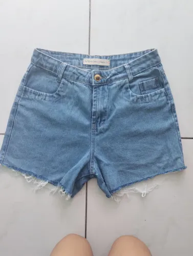 Short Jeans Desfiado TAM 44