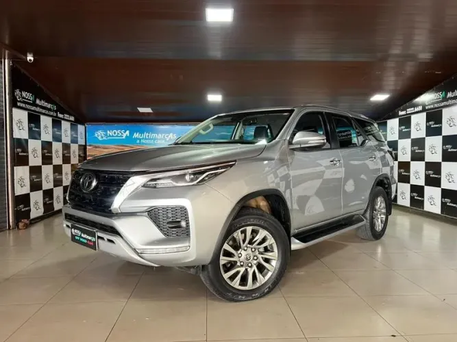 Toyota Hilux SW4 SRX 4X4 2.8 TDI 16V Dies. Aut. 2021