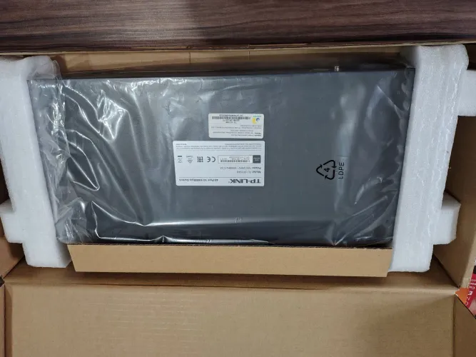 TL-SF1048 Switch de Mesa de 48 Portas