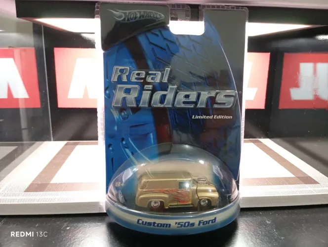 Rara Mini Custom '50s Ford - Hotwheels RealRiders Ed Limitada - escala 1/64