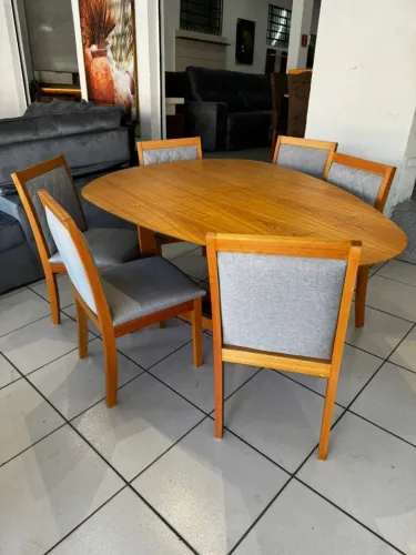 mesa com 6 cadeiras entrega daqui a pouco