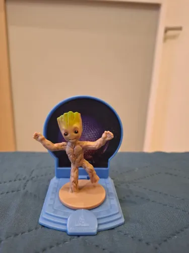 Boneco colecionável - Groot - Guardiões da Galáxia 