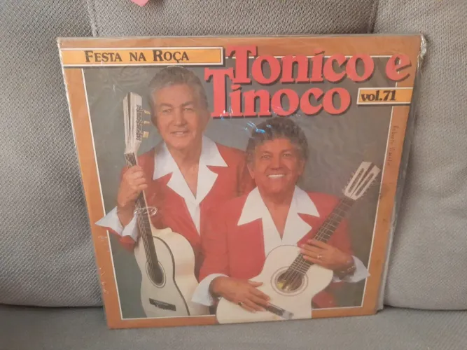 Disco de vinil tônico e tinoco festa na roça v71