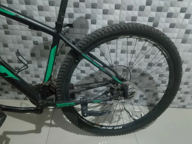 Bicicleta aro 29  700 tem conversa 