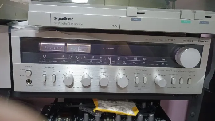 Receiver Philco-Hitachi PSR-31(leia a descrição)