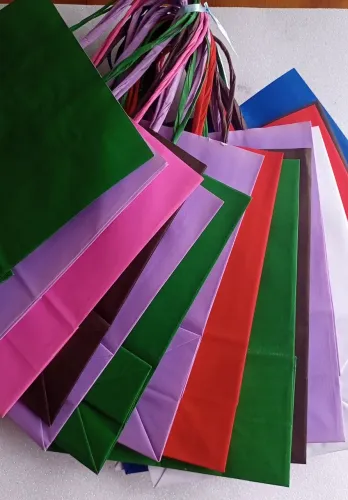 Kit de Sacolas de Papel Coloridas