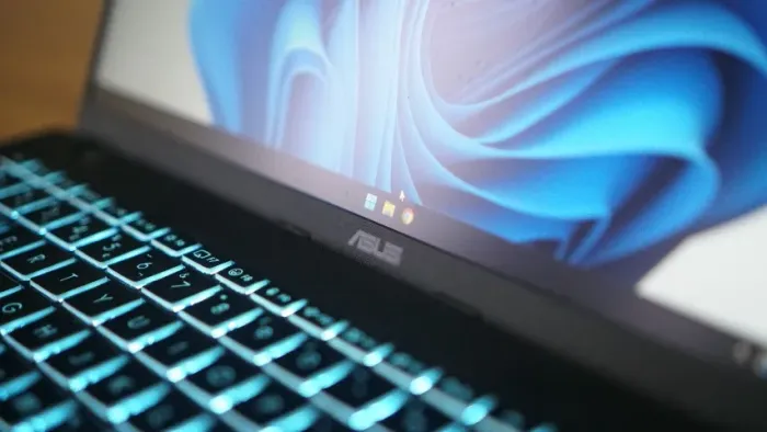 Notebook Asus V16 - 32GB RAM, RTX4050