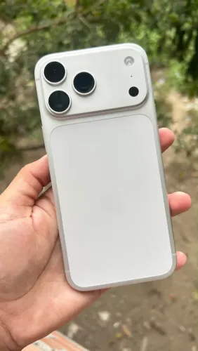 iPhone 17 pro max