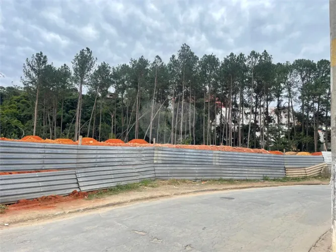 Excelente Terreno de 8.618 m² á venda em Cotia, São Paulo - SP