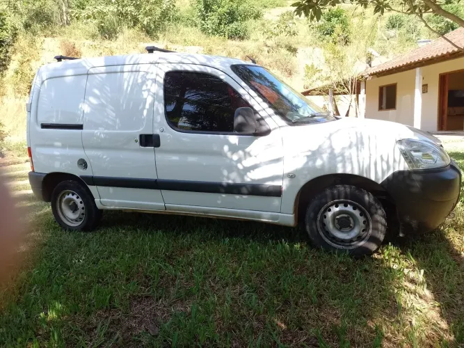 Peugeot Partner Furgão 1.6 16v/ 1.6 16V Flex 3P 2018