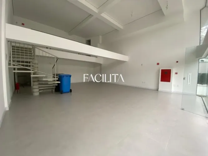 Loja comercial no bairro João Paulo, Florianópolis.