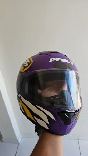 Capacete seminovo
