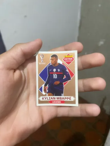 FIGURINHA LEGEND DO KYLIAN MBAPPÉ