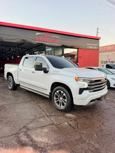 Chevrolet Silverado High Country 5.3 V8 AWD Aut. 2024