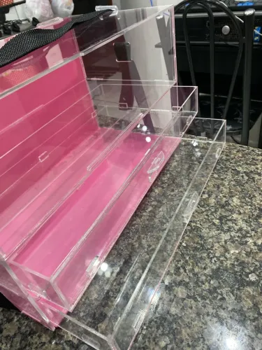 Caixa Expositora Rosa em Acrílico para Confeitaria (Com Alça e Gavetas) - Impecável!