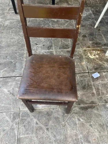 Cadeiras de Madeira para Restaurante/Lanchonete - Várias Unidades