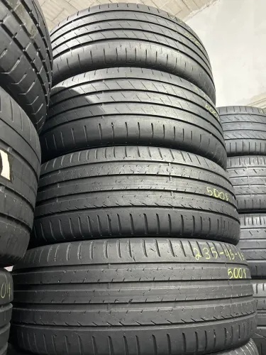 Pneus 235/45/19 seminovos por 500$ cada Pirelli e Goodyear perfeitos 
