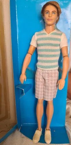 Boneco Ken Fashionista